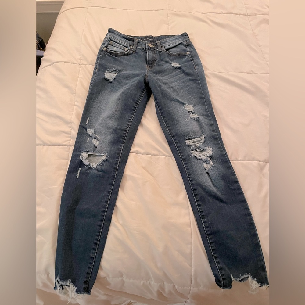Aeropostal Ripped Skinny Jeans